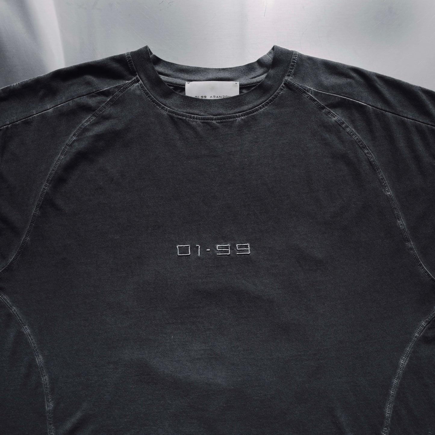 01-99 ABANDON T-SHIRT - Cement